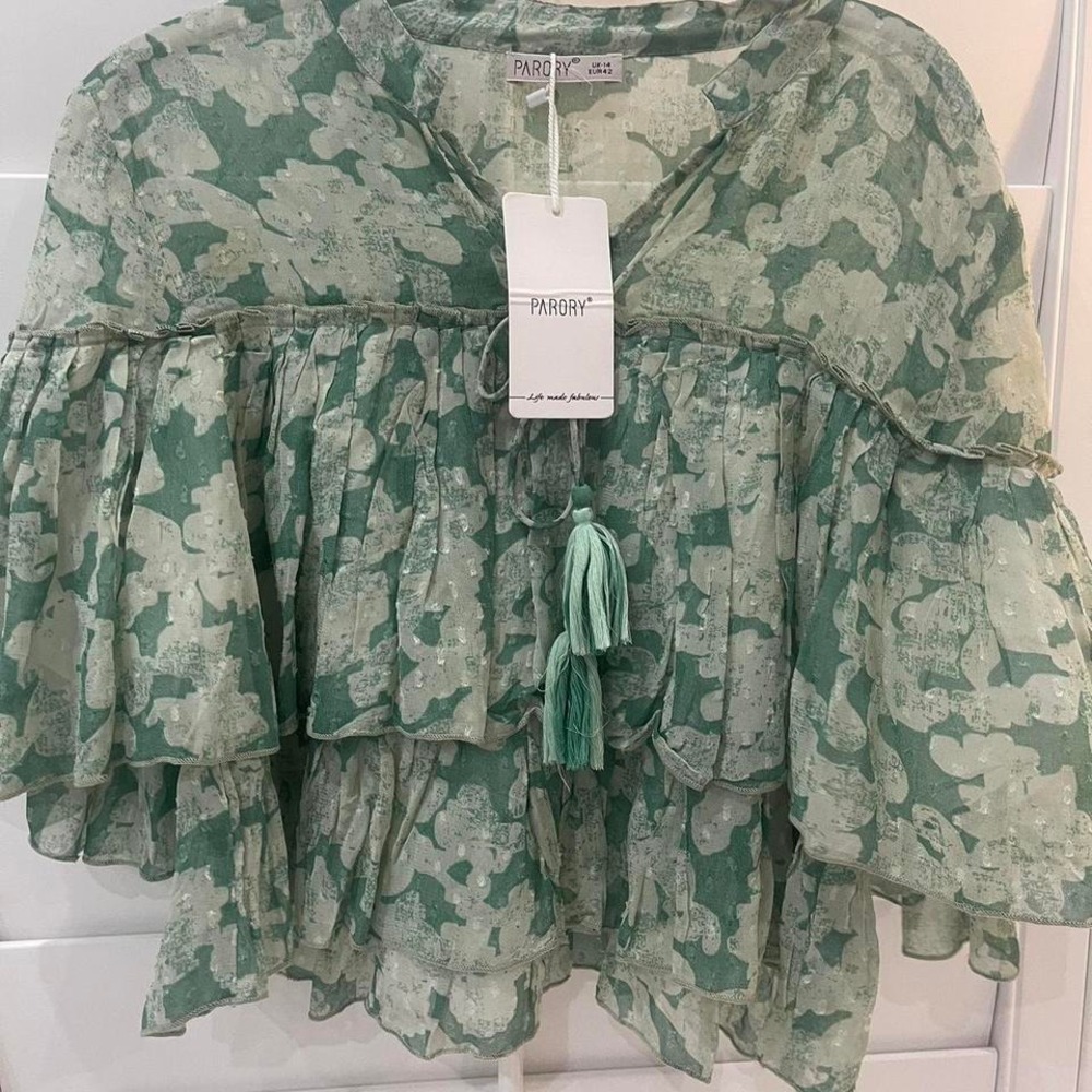 New‎ with tag Women blouse  style with this bohemian elegant green.